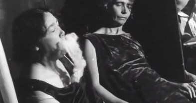 La médium Mary Marshall